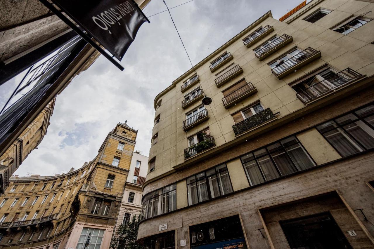 Apartment De Luxe With Balcony In The Absolute Center